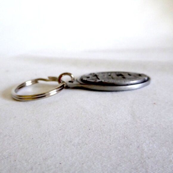 VINTAGE NEW SOLID PEWTER EMBOSSED PITTSBURGH PENNSYLVANIA KEYCHAIN KEY RING - Picture 5 of 8